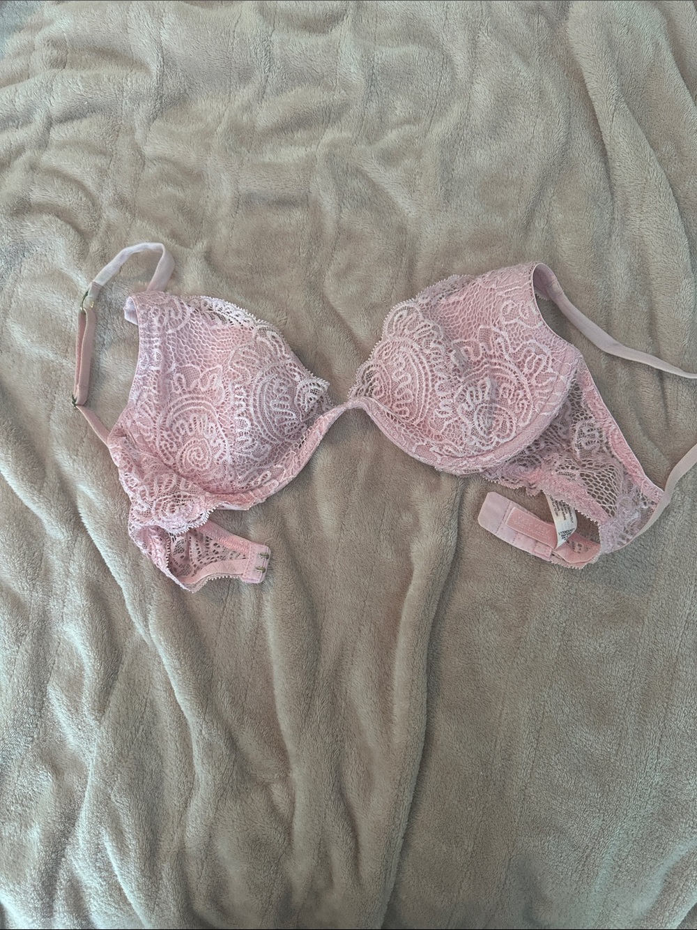 Victoria's Secret Pink Lace Underwire Push-Up Bra